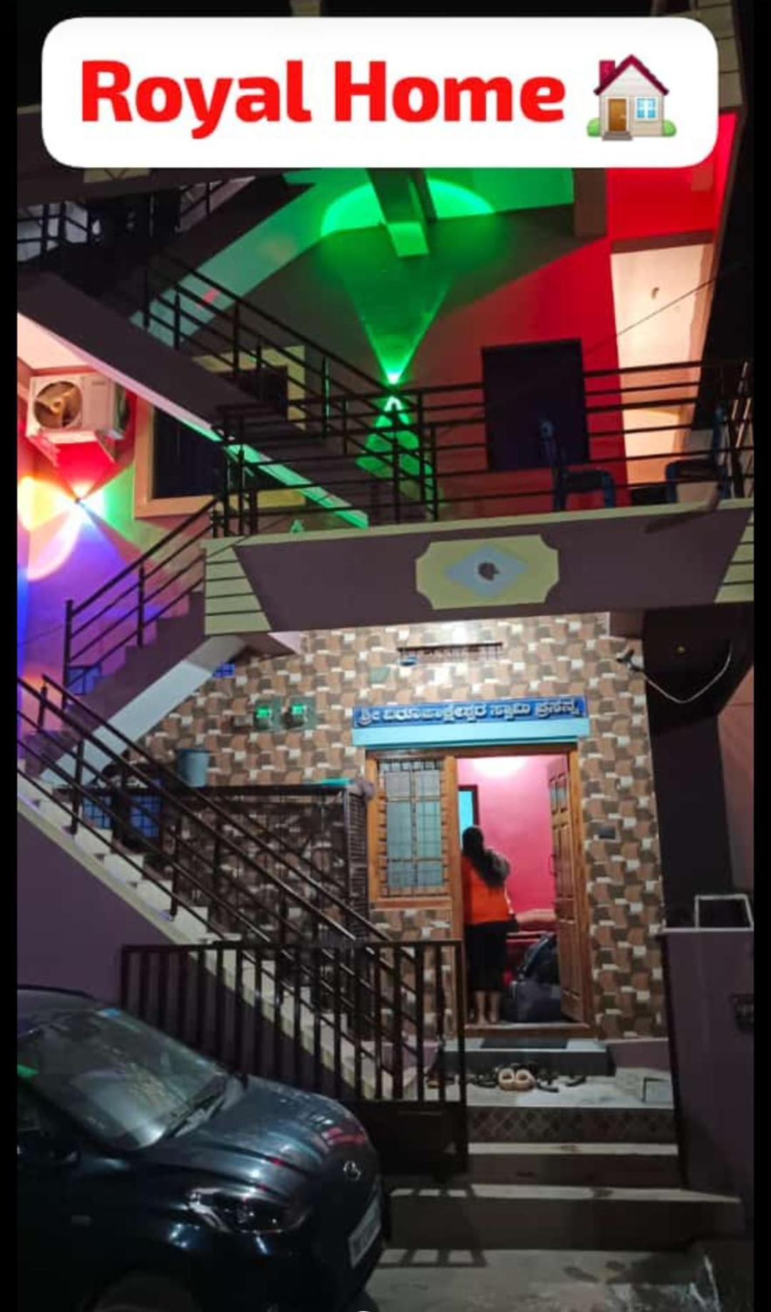 Royal Homestay New 亨比 外观 照片